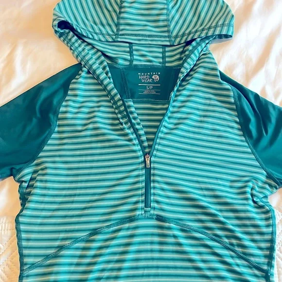 Mountain Hardwear Base Layer Hoodie - Picture 5 of 10